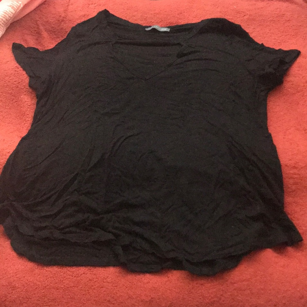 Black tee